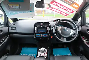 Used 2017 Nissan Leaf Tekna White - Interior and Exterior details 16