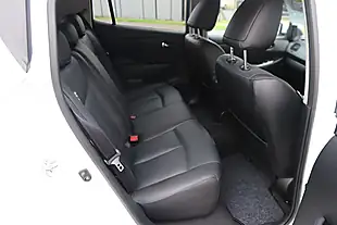 Used 2017 Nissan Leaf Tekna White - Interior and Exterior details 4