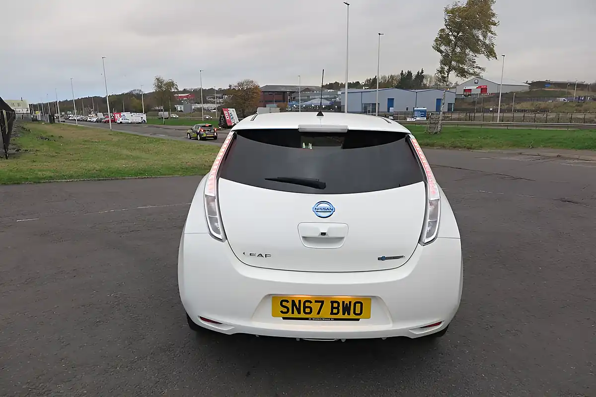 Used 2017 Nissan Leaf Tekna White - Interior and Exterior details 7