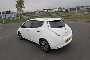 Used 2017 Nissan Leaf Tekna White - Interior and Exterior details 8