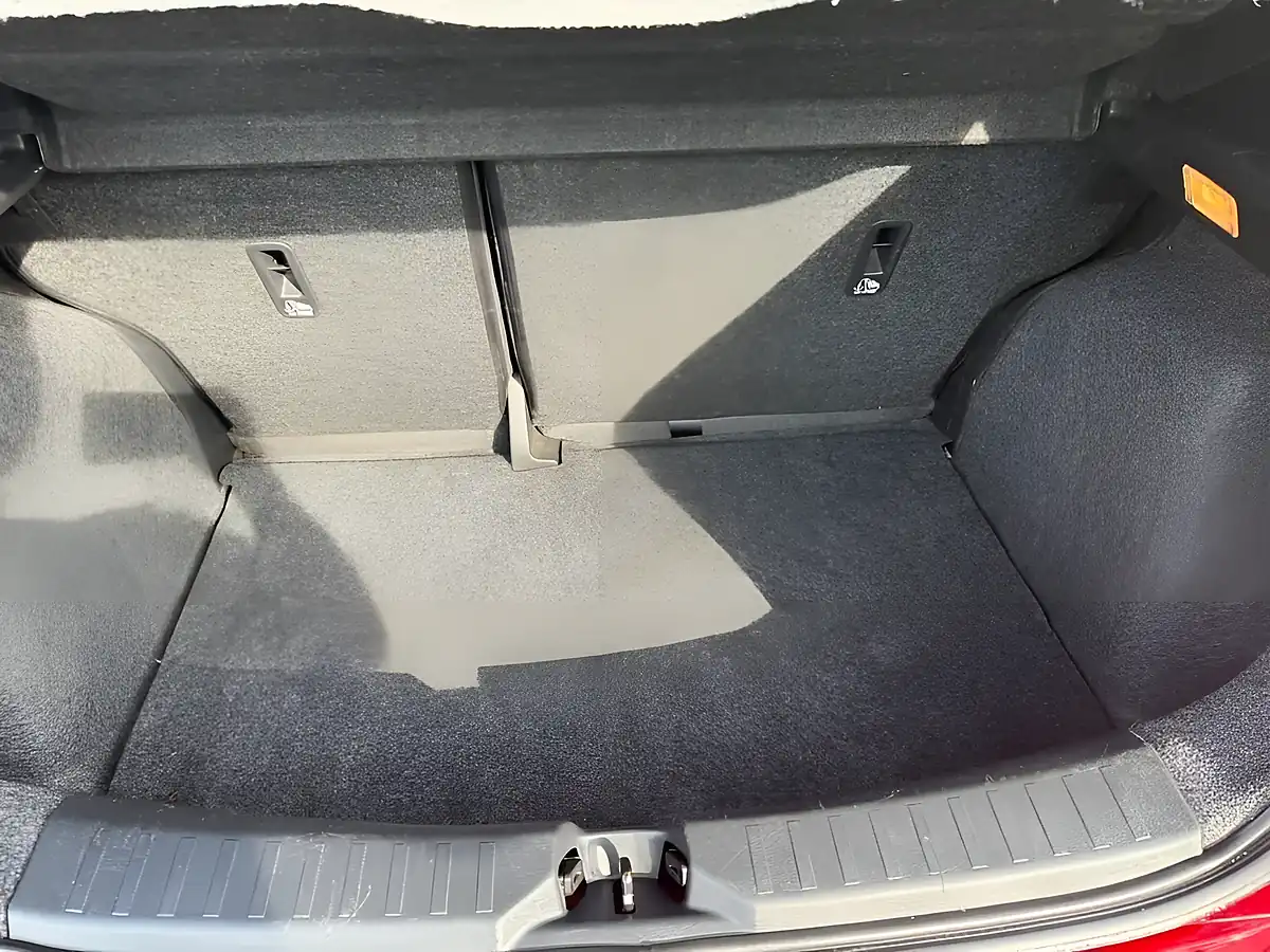 Used 2017 Nissan Micra Acenta Red - Interior and Exterior details 8