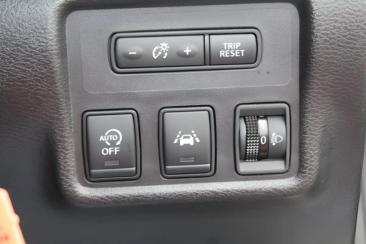 Used 2017 Nissan Micra Acenta Silver - Interior and Exterior details 13