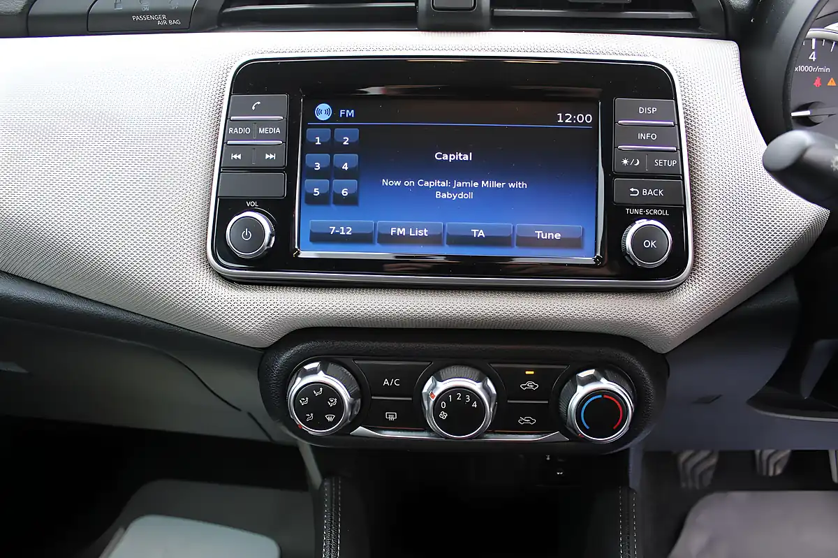 Used 2017 Nissan Micra Acenta Silver - Interior and Exterior details 14
