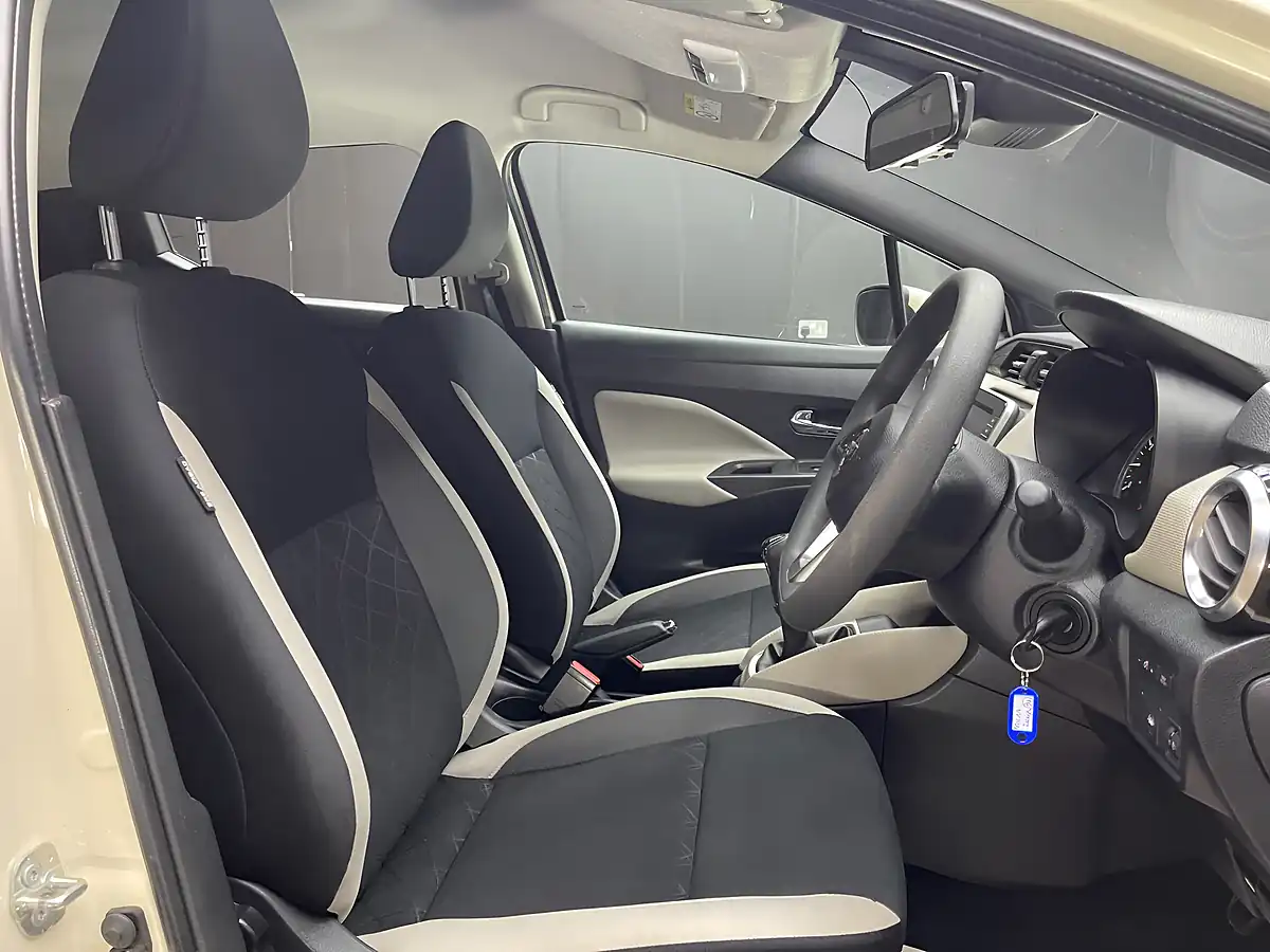 Used 2017 Nissan Micra Acenta White - Interior and Exterior details 10
