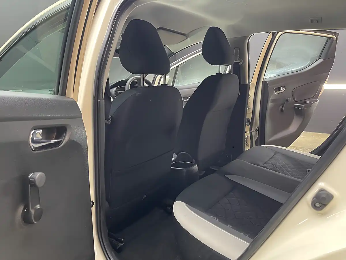 Used 2017 Nissan Micra Acenta White - Interior and Exterior details 18