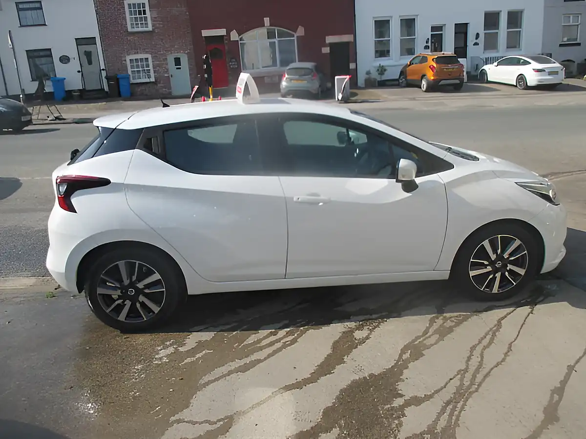 Used 2017 Nissan Micra Acenta White - Interior and Exterior details 5
