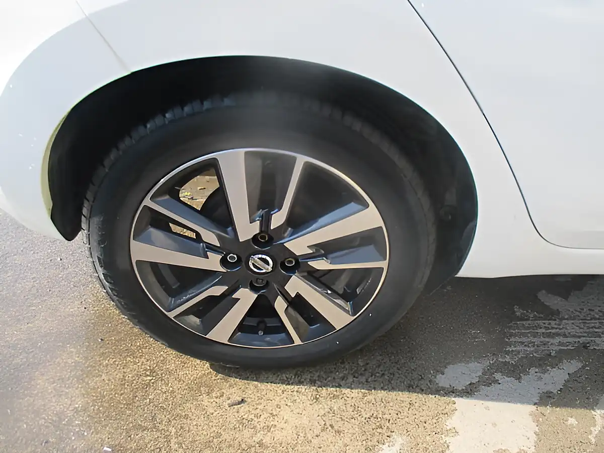 Used 2017 Nissan Micra Acenta White - Interior and Exterior details 6