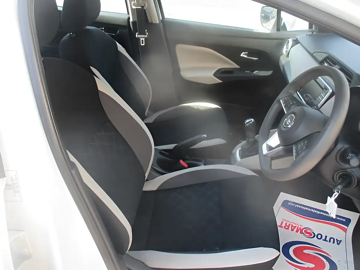 Used 2017 Nissan Micra Acenta White - Interior and Exterior details 7