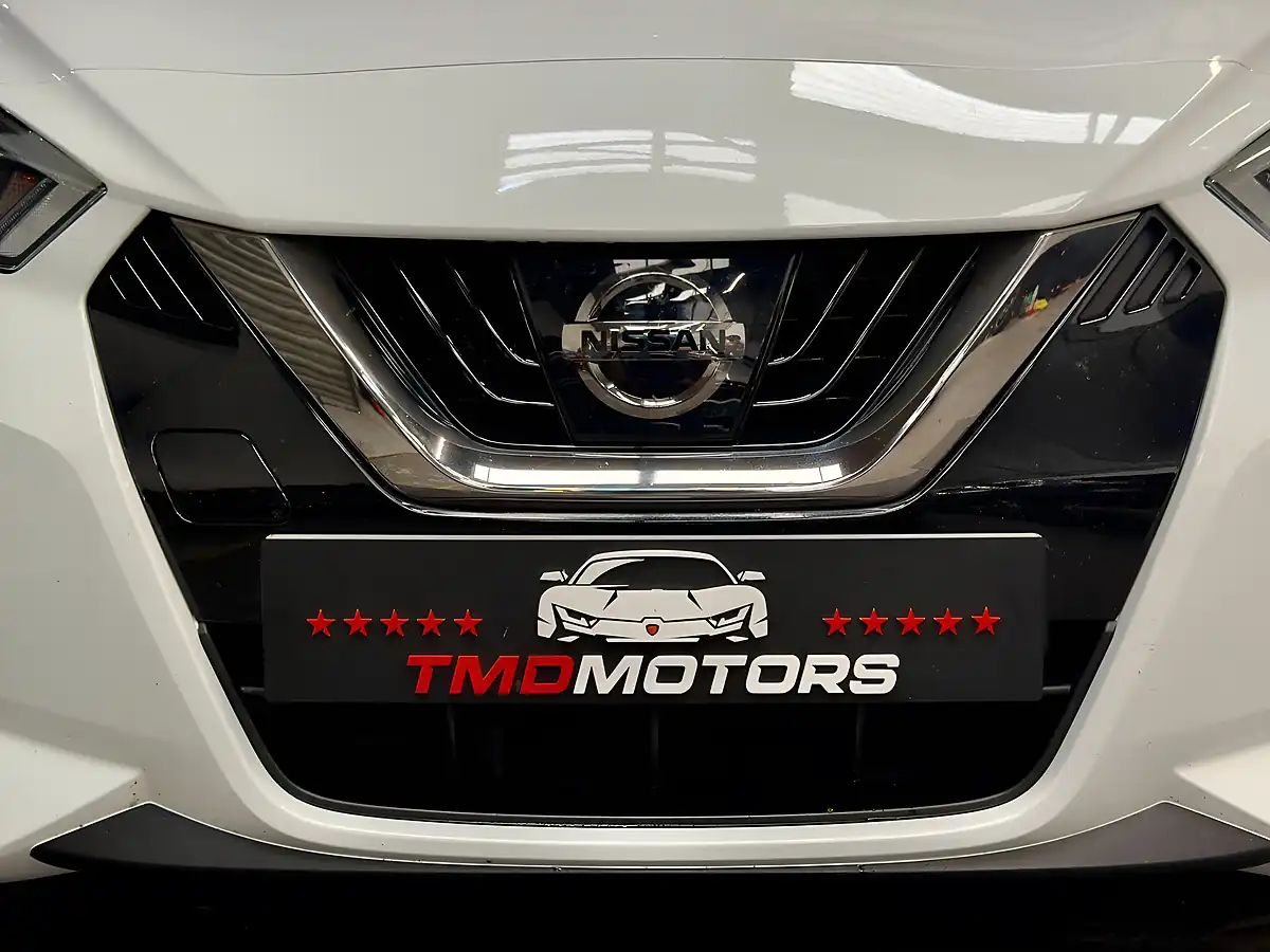 Used 2017 Nissan Micra Acenta White - Interior and Exterior details 10
