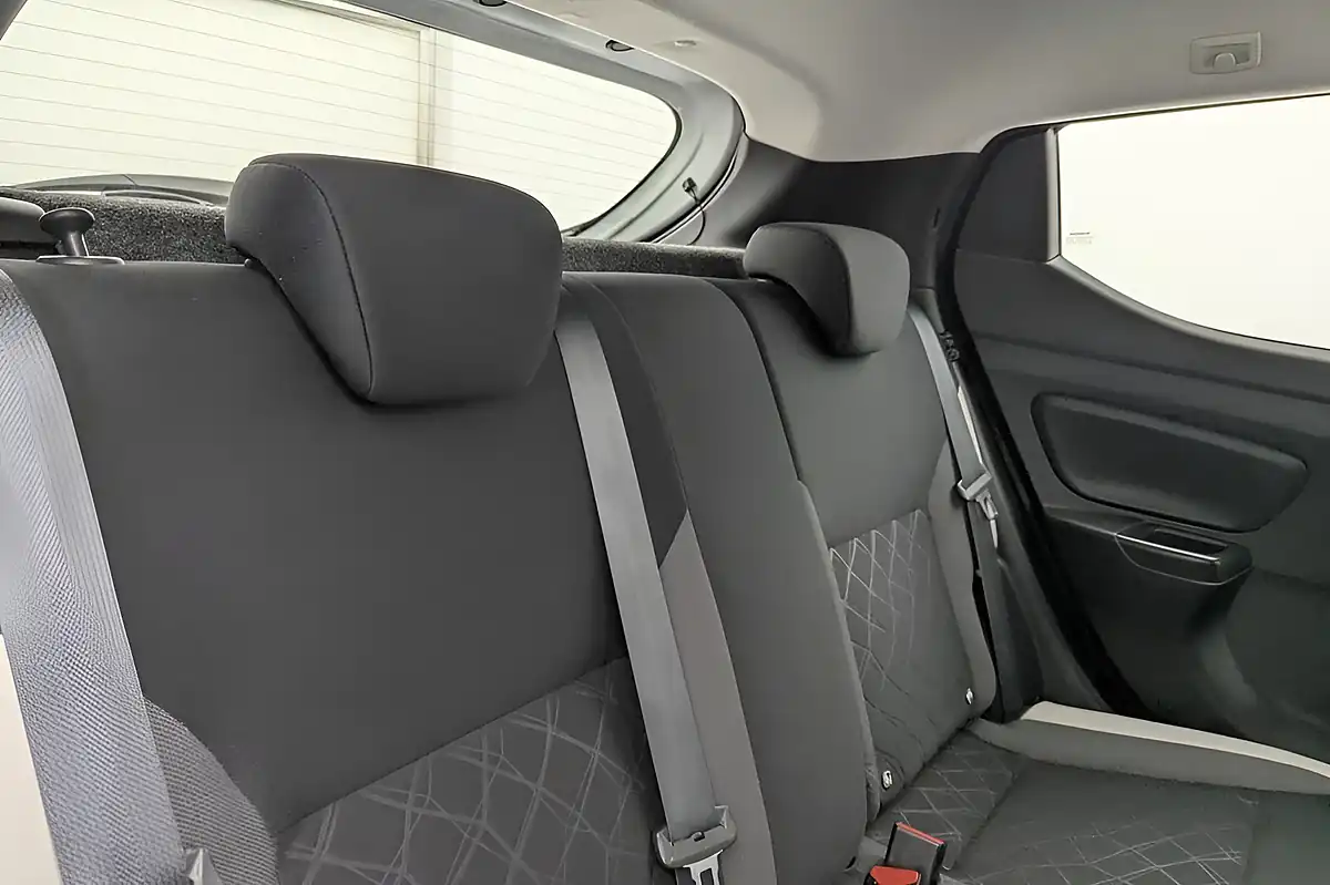 Used 2017 Nissan Micra Acenta White - Interior and Exterior details 18