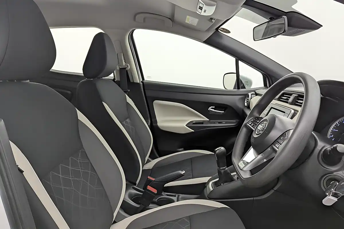 Used 2017 Nissan Micra Acenta White - Interior and Exterior details 4