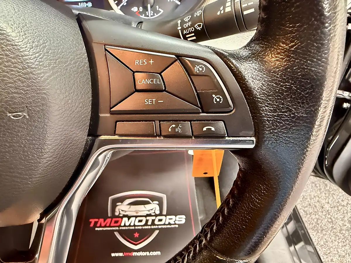 Used 2017 Nissan Micra N-Connecta Black - Interior and Exterior details 13