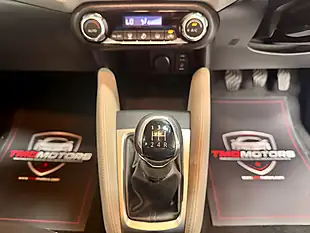 Used 2017 Nissan Micra N-Connecta Black - Interior and Exterior details 8