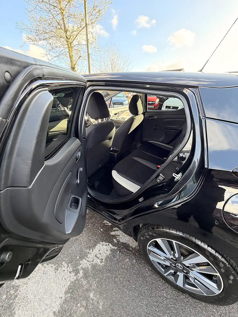 Used 2017 Nissan Micra N-Connecta Black - Interior and Exterior details 14