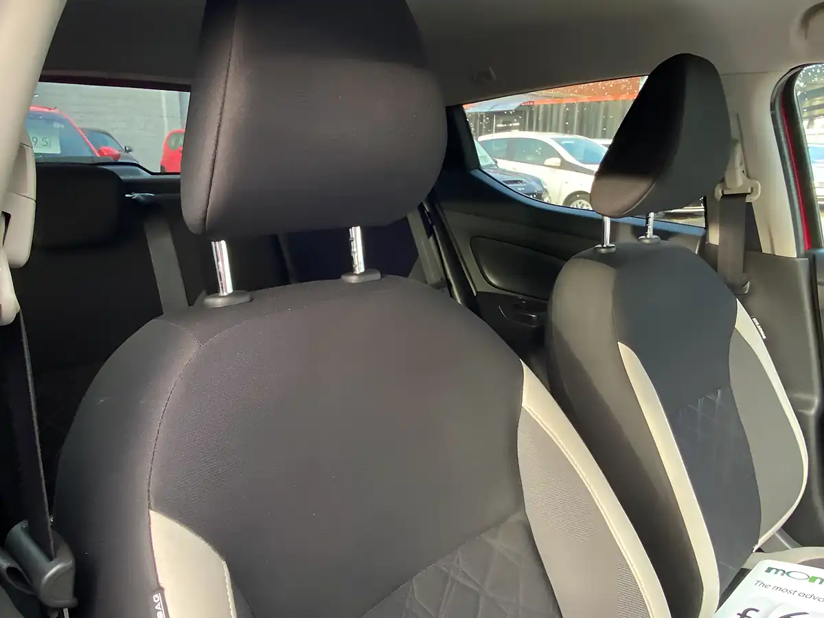 Used 2017 Nissan Micra N-Connecta Red - Interior and Exterior details 9