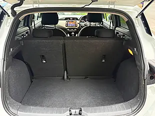 Used 2017 Nissan Micra N-Connecta White - Interior and Exterior details 14