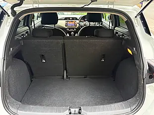 Used 2017 Nissan Micra N-Connecta White - Interior and Exterior details 15