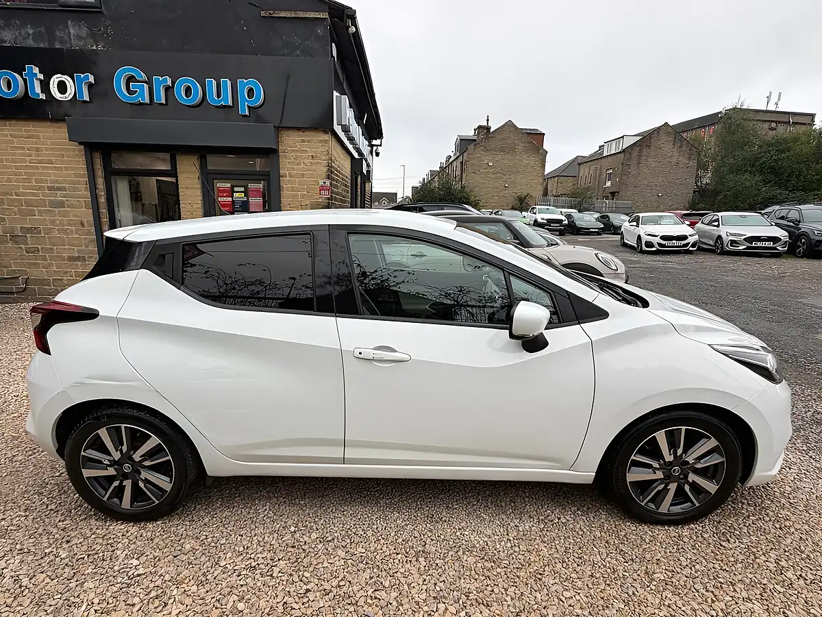 Used 2017 Nissan Micra N-Connecta White - Interior and Exterior details 8