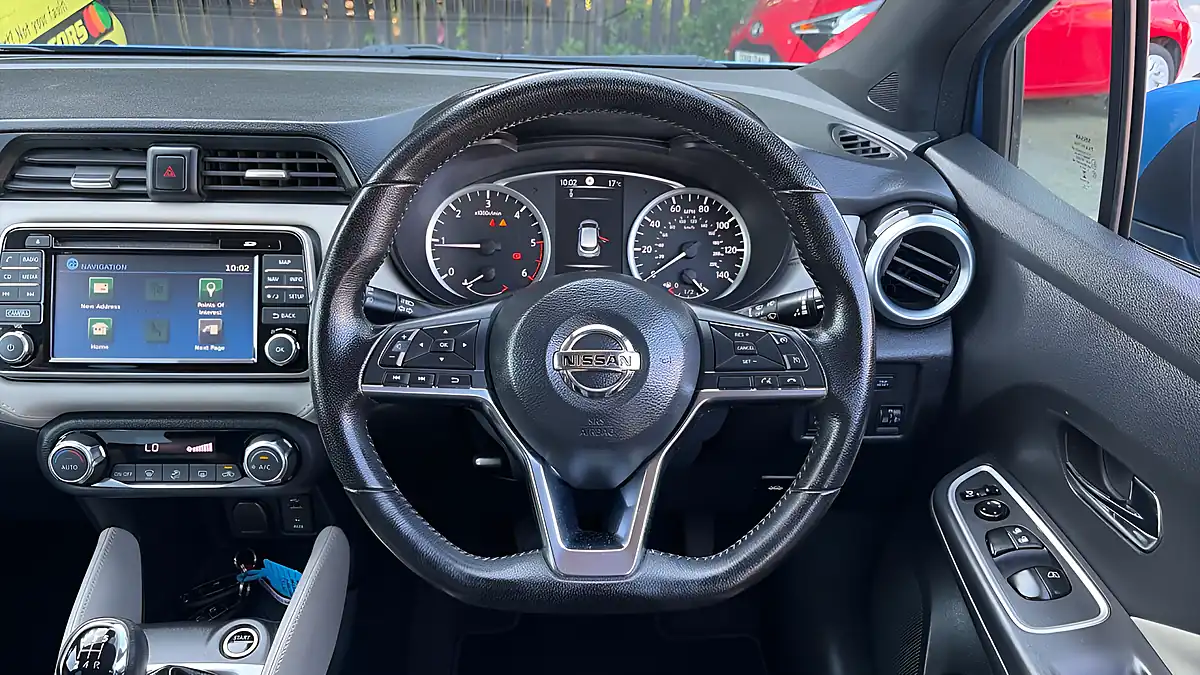 Used 2017 Nissan Micra Tekna Blue - Interior and Exterior details 11