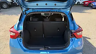 Used 2017 Nissan Micra Tekna Blue - Interior and Exterior details 15