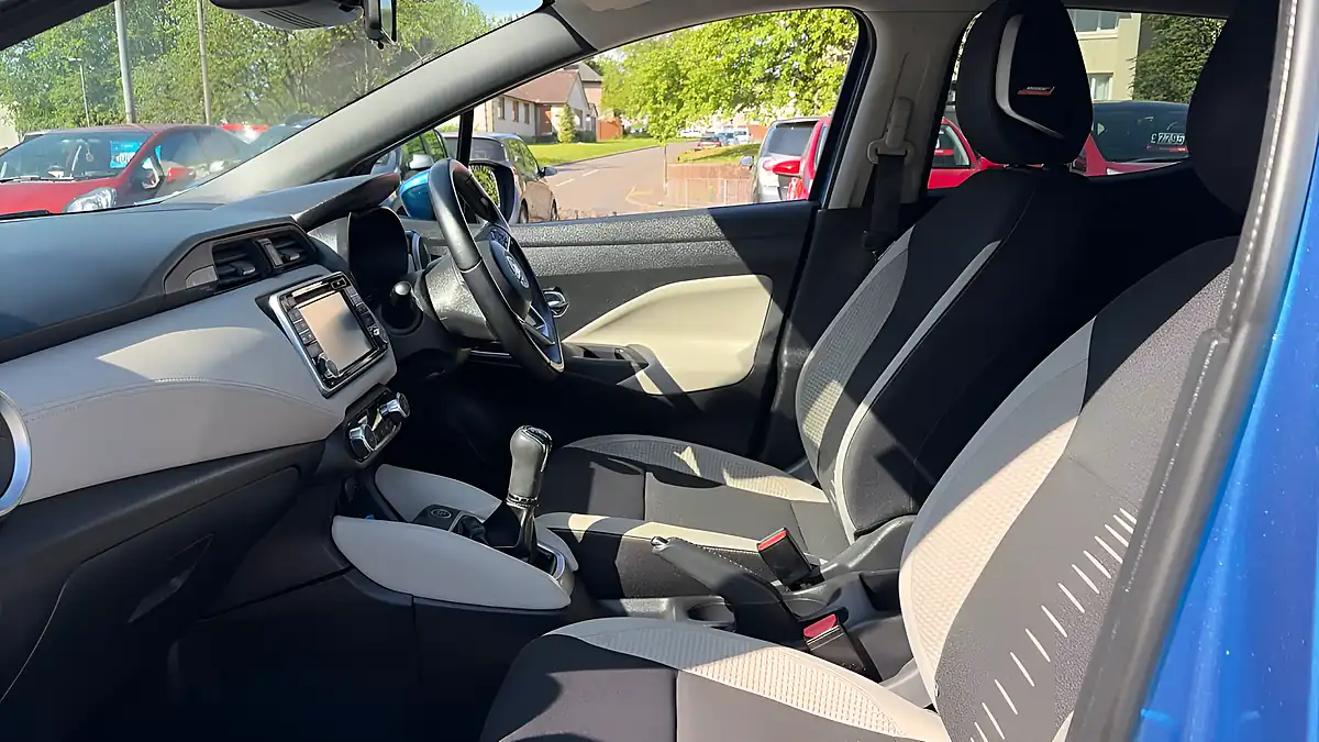 Used 2017 Nissan Micra Tekna Blue - Interior and Exterior details 6
