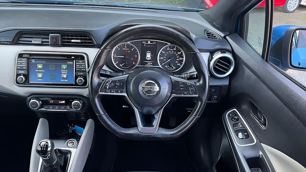Used 2017 Nissan Micra Tekna Blue - Interior and Exterior details 8