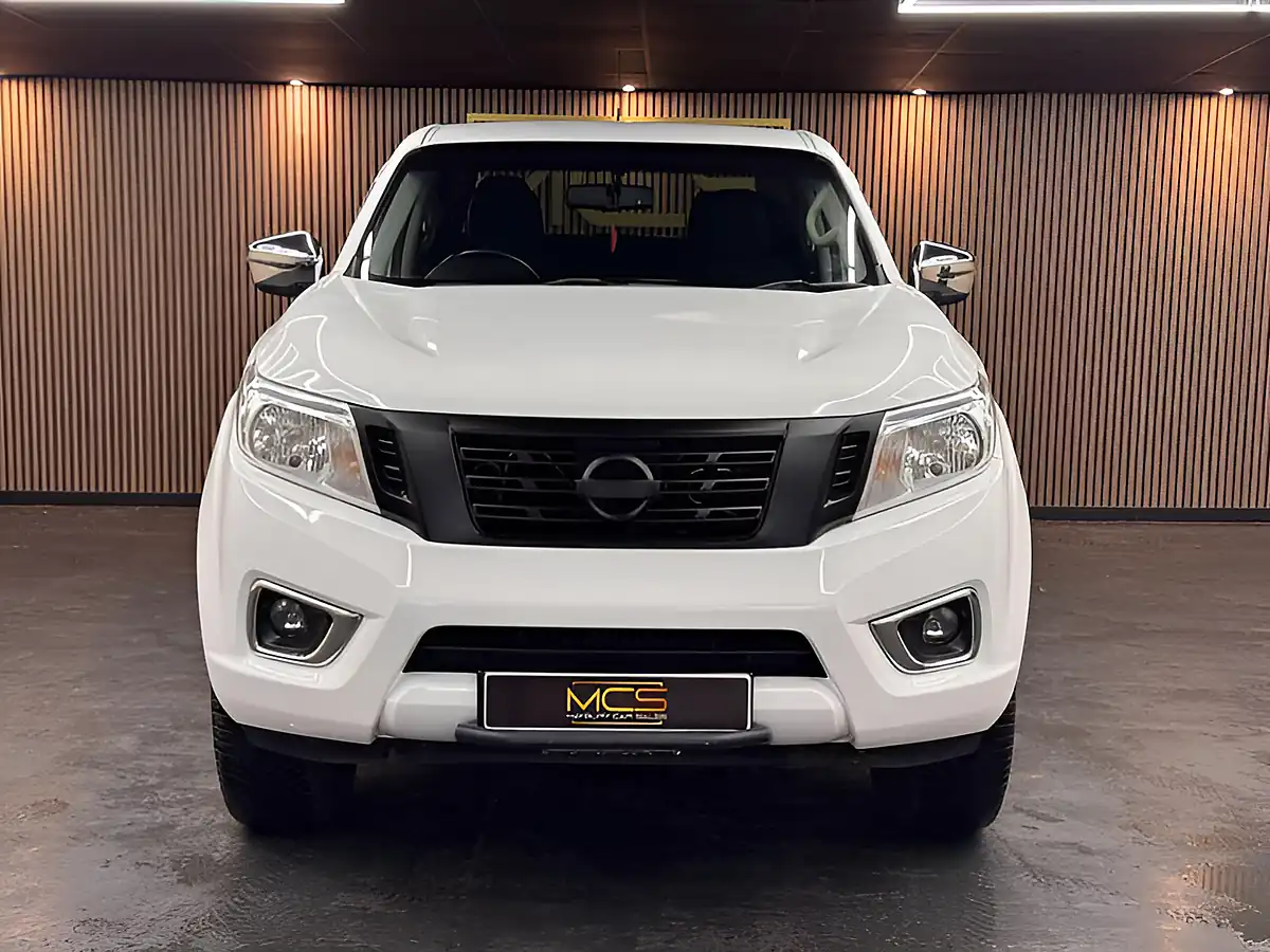 Used 2017 Nissan Navara Acenta+ White - Interior and Exterior details 2
