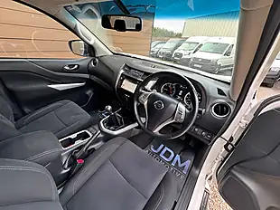 Used 2017 Nissan Navara N-Connecta White - Interior and Exterior details 14