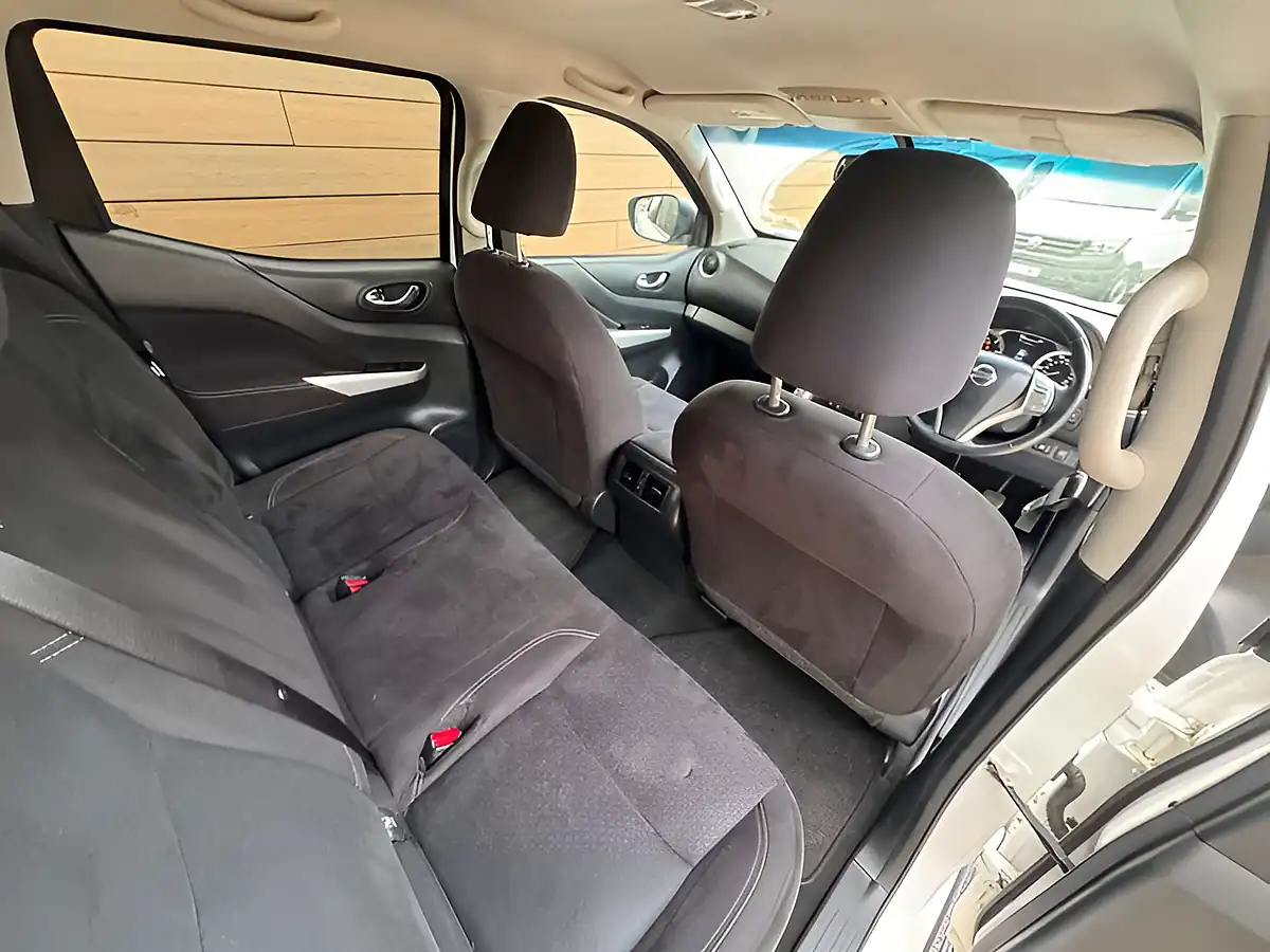 Used 2017 Nissan Navara N-Connecta White - Interior and Exterior details 15