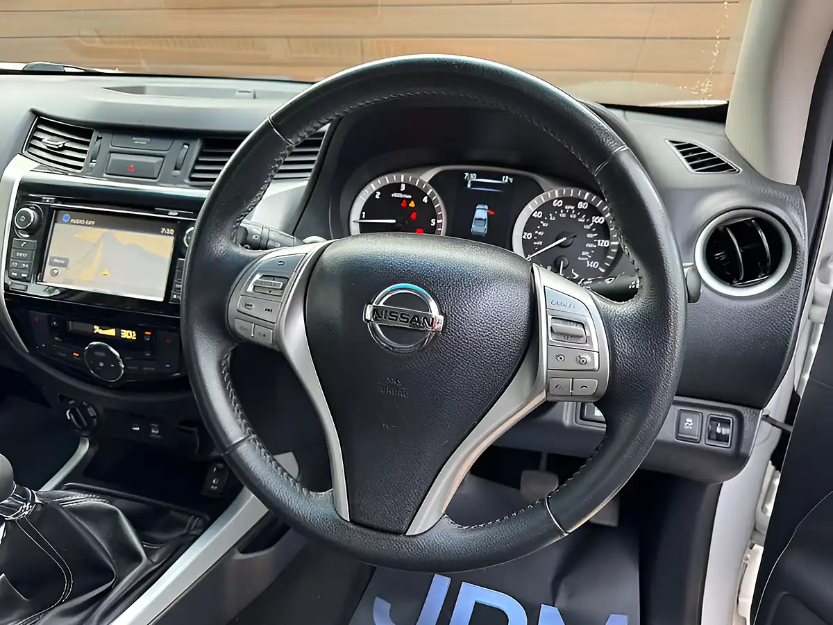 Used 2017 Nissan Navara N-Connecta White - Interior and Exterior details 17