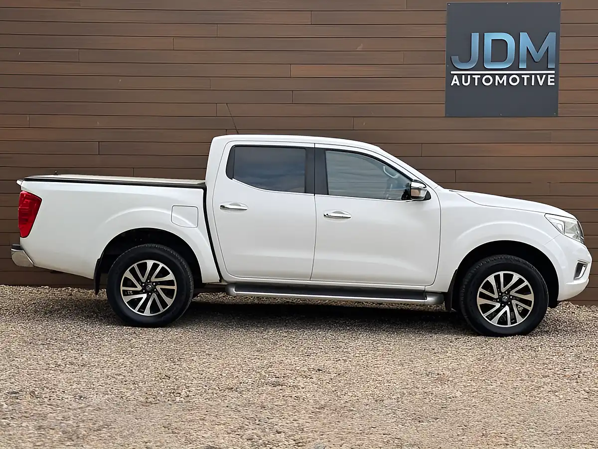 Used 2017 Nissan Navara N-Connecta White - Interior and Exterior details 2