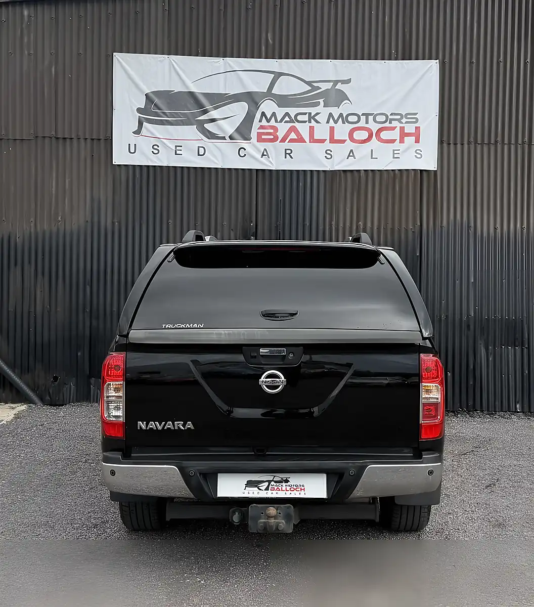 Used 2017 Nissan Navara Tekna Black - Interior and Exterior details 6