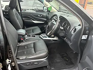 Used 2017 Nissan Navara Tekna Black - Interior and Exterior details 12