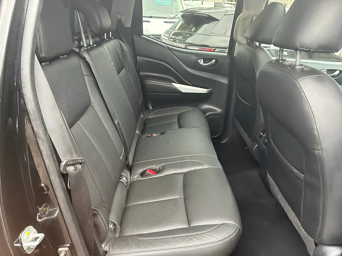Used 2017 Nissan Navara Tekna Black - Interior and Exterior details 18