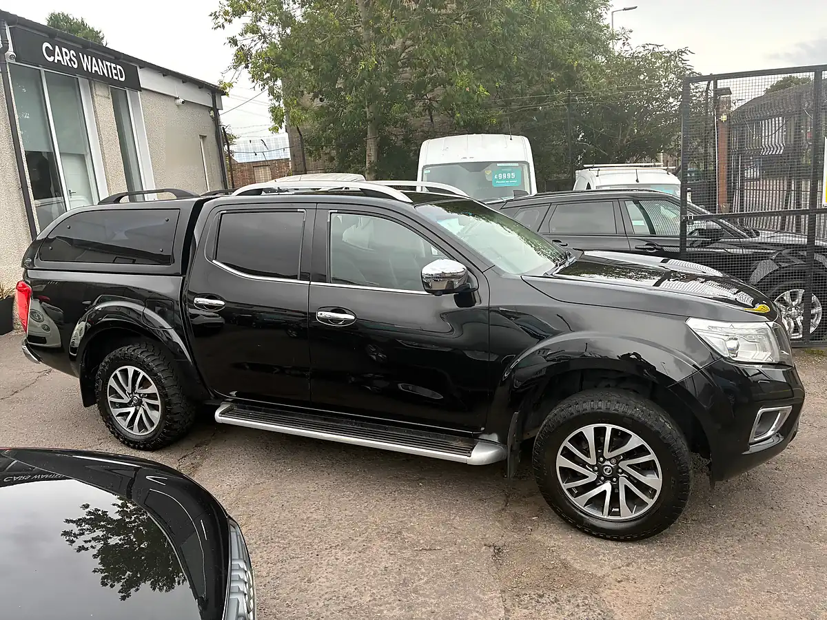 Used 2017 Nissan Navara Tekna Black - Interior and Exterior details 2