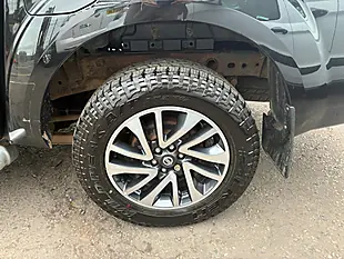 Used 2017 Nissan Navara Tekna Black - Interior and Exterior details 10
