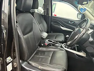 Used 2017 Nissan Navara Tekna Black - Interior and Exterior details 17