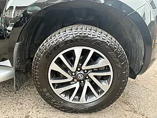 Used 2017 Nissan Navara Tekna Black - Interior and Exterior details 9