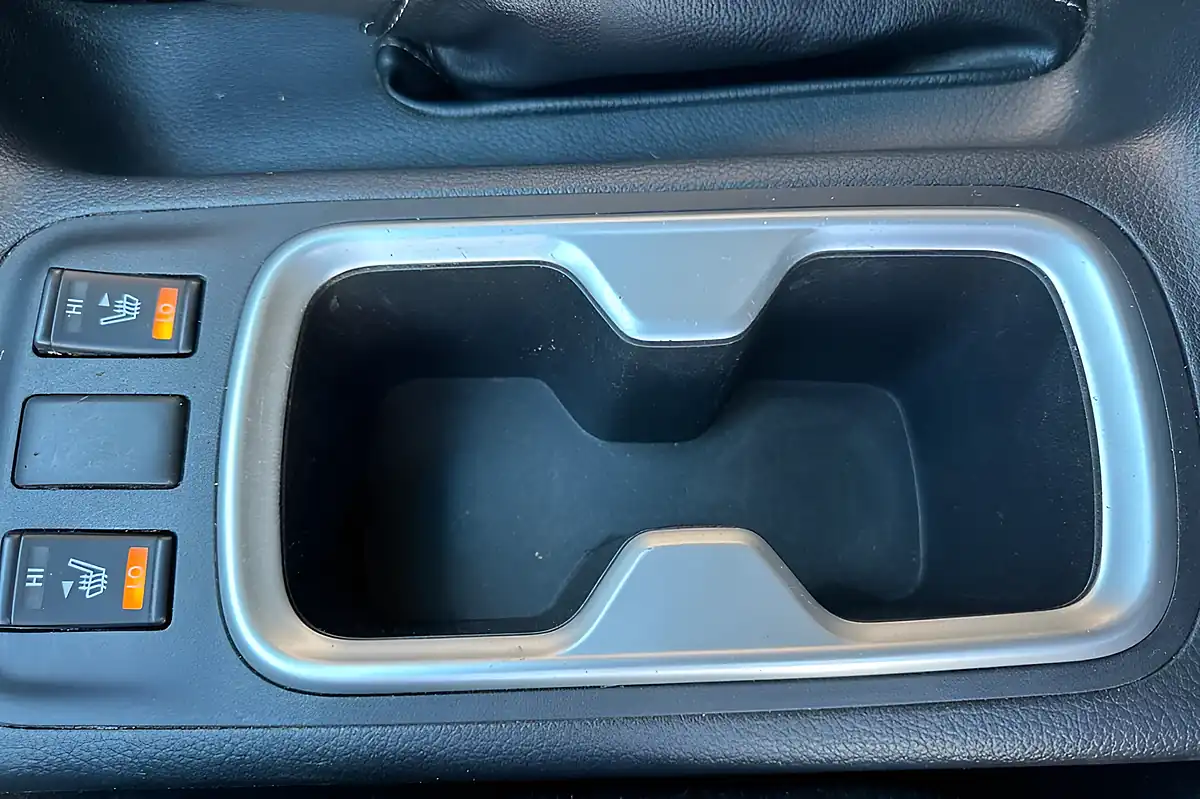 Used 2017 Nissan Navara Tekna Blade Silver - Interior and Exterior details 14