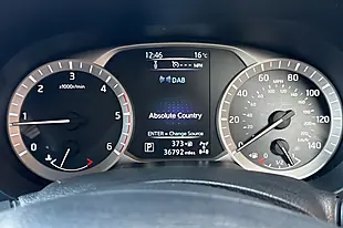 Used 2017 Nissan Navara Tekna Blade Silver - Interior and Exterior details 18