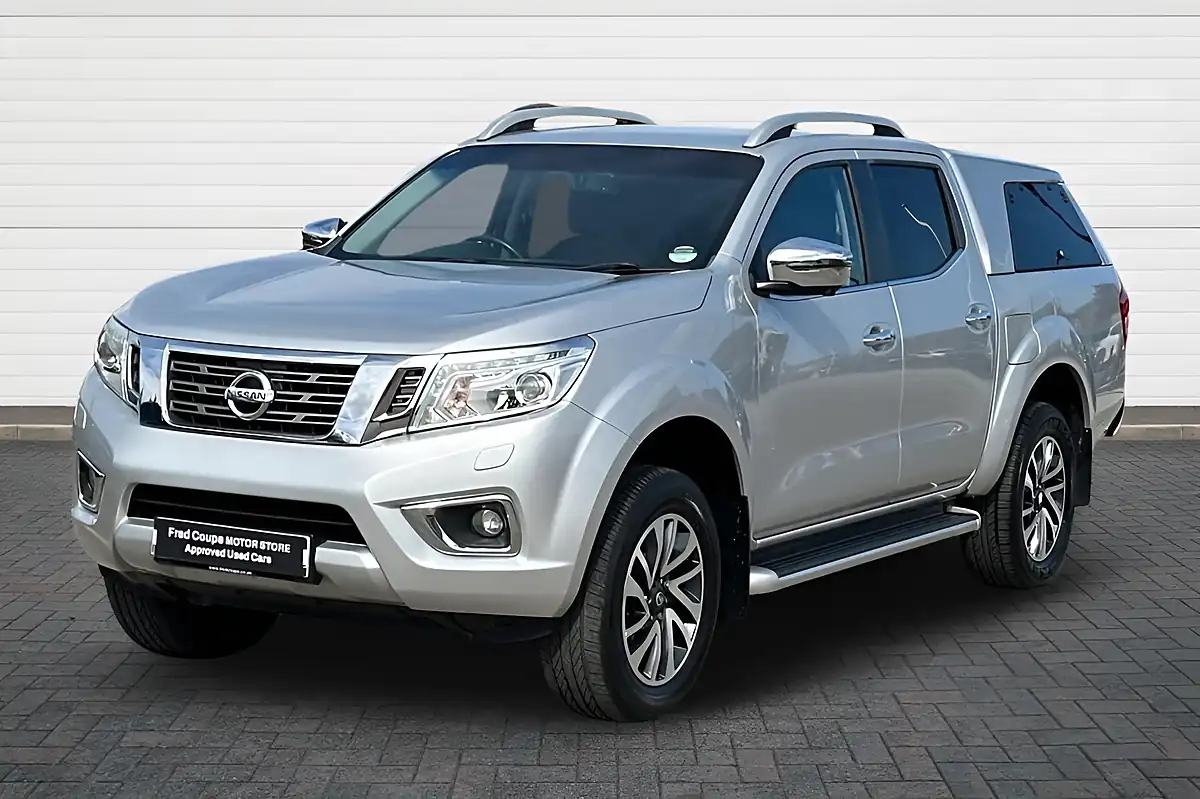 Used 2017 Nissan Navara Tekna Blade Silver - Interior and Exterior details 7