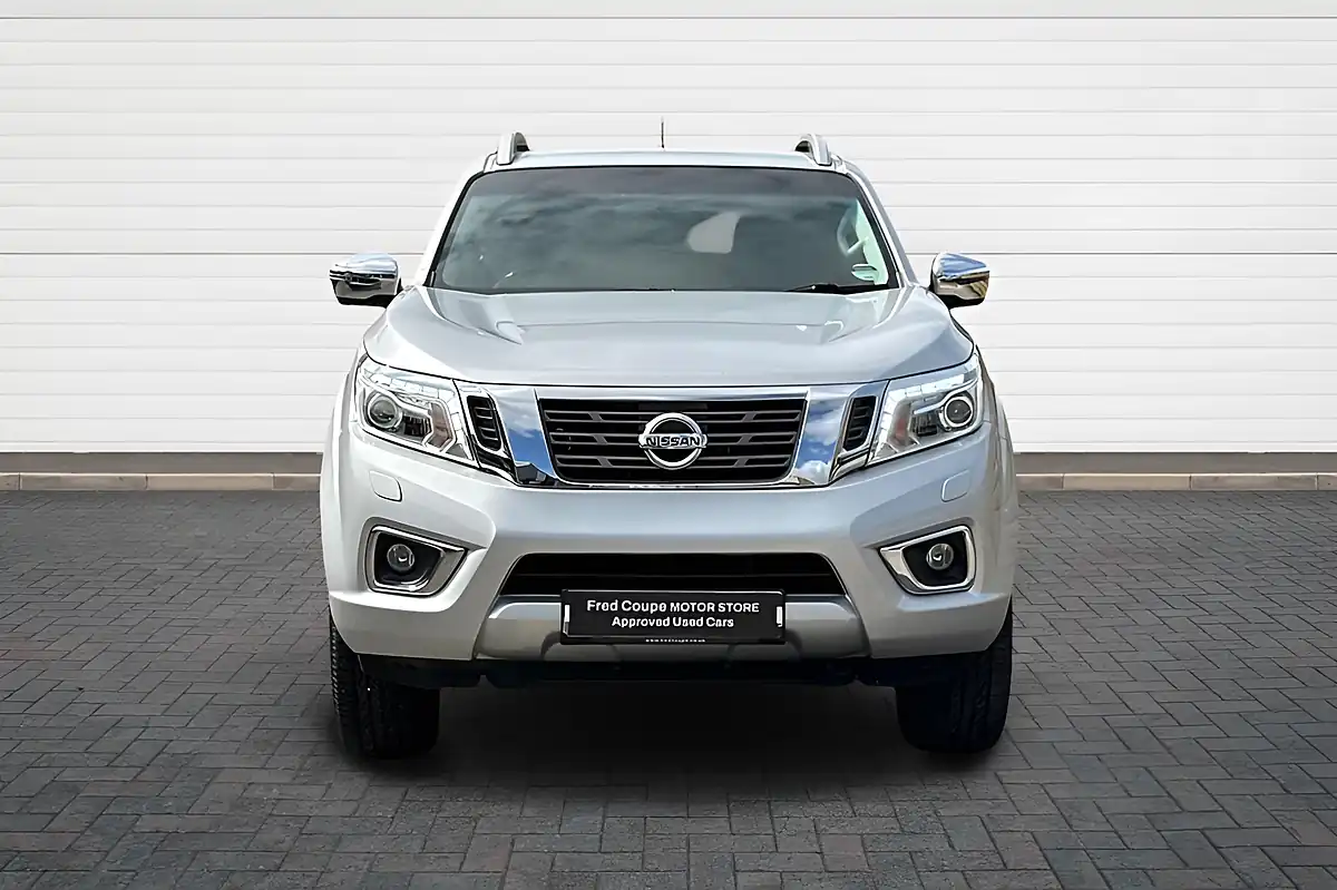 Used 2017 Nissan Navara Tekna Blade Silver - Interior and Exterior details 8