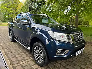 Used 2017 Nissan Navara Tekna Blue - Interior and Exterior details 3