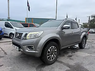 Used 2017 Nissan Navara Tekna Grey - Interior and Exterior details 7