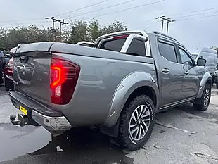 Used 2017 Nissan Navara Tekna Grey - Interior and Exterior details 8