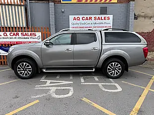Used 2017 Nissan Navara Tekna Grey - Interior and Exterior details 4
