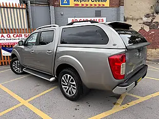 Used 2017 Nissan Navara Tekna Grey - Interior and Exterior details 5