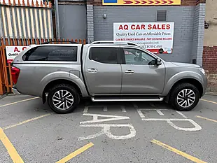 Used 2017 Nissan Navara Tekna Grey - Interior and Exterior details 8