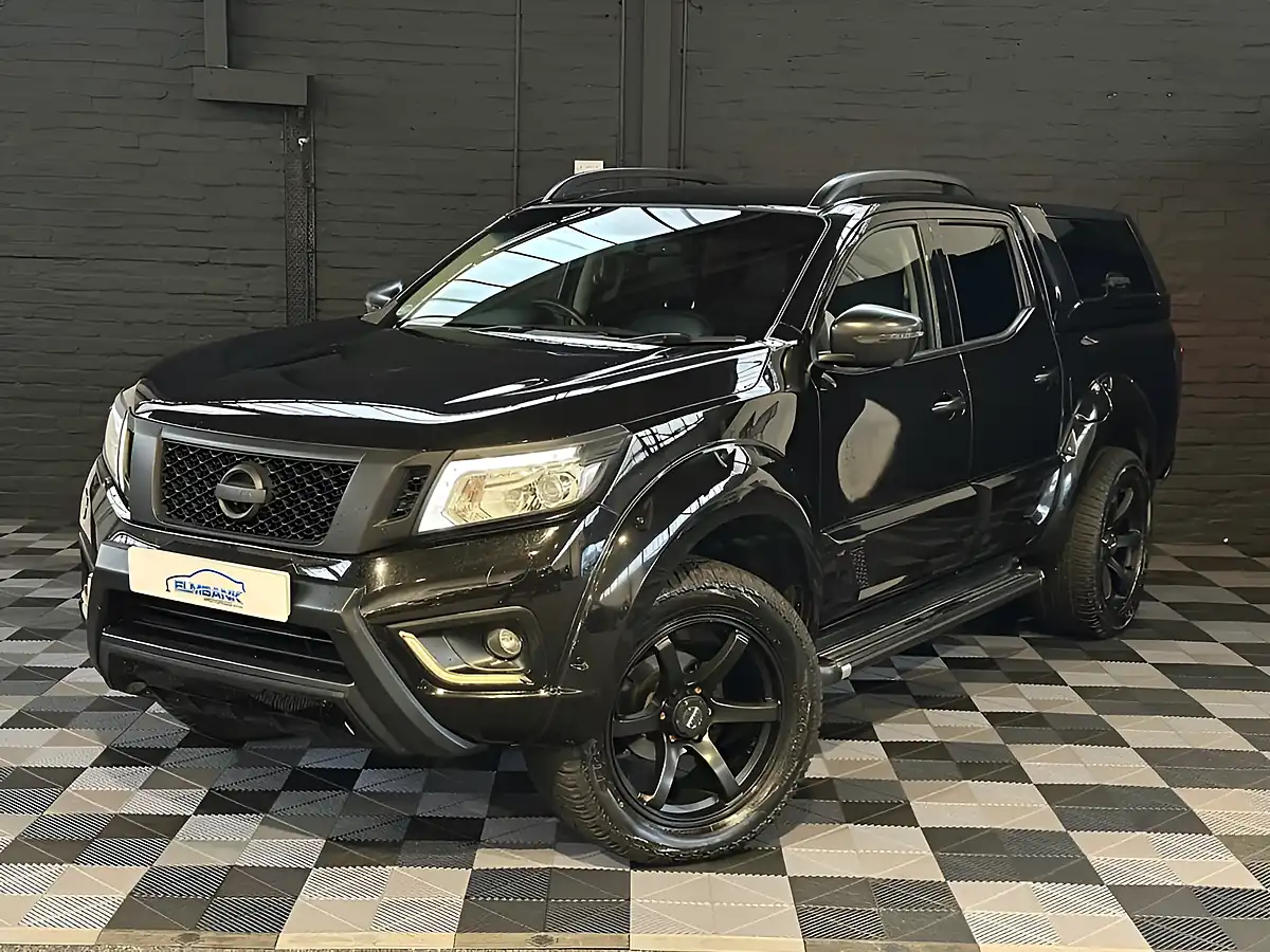 Used 2017 Nissan Navara Tekna Metallic Black - Interior and Exterior details 2