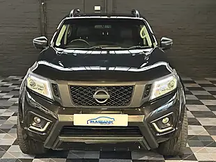 Used 2017 Nissan Navara Tekna Metallic Black - Interior and Exterior details 6